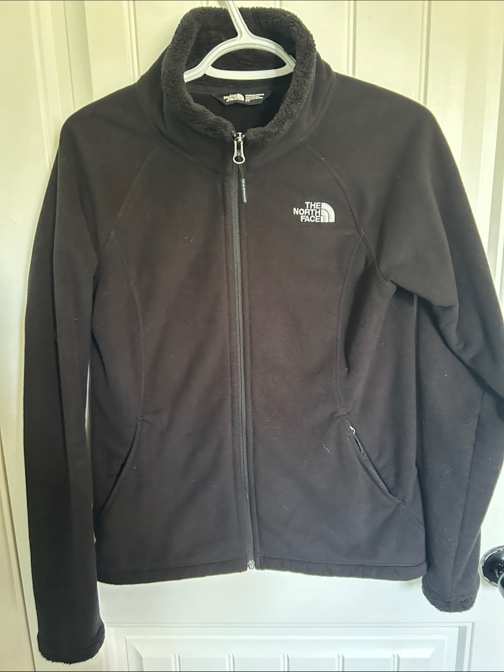 The North Face Black Full-Zip Sherpa-Lined Fleece Jacket